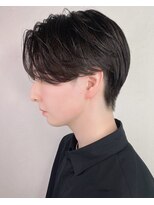 アンダーバーホワイト(_WHITE)&nbsp;前下がりセンターパート