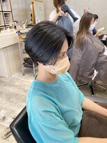 ヘアメイク ゼロ(0)&nbsp;ブルーブラックハンサムショート