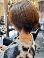 ヌーベルヴァーグ(Nouvelle Vague)&nbsp;大人可愛い20代30代40代黒髪前下がりショートボブ丸みショート☆