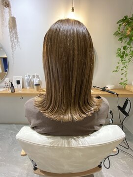 パラゴ(PARAGO.) 《緑橋/女性サロン》切りっぱなし　ホワイトベージュ