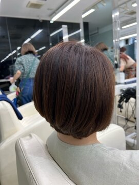 クレアトゥールウチノ(CREATEUR Uchino) ショートボブ