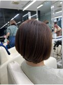 ショートボブ