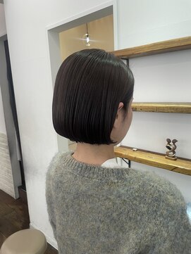 メイクス 表参道(MAKE'S omotesando) ミニボブ、オリーブベージュ