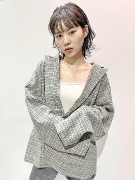 イル(ill) ウルフ レイヤー グレージュ