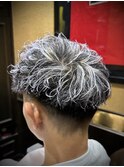 ホワイトメッシュパーマ　スペインカール　メンズパーマ　池袋