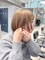 テトヘアー(teto hair)&nbsp;ボブウルフ、ミルクティーベージュ、ブリーチ1回、ブロンド