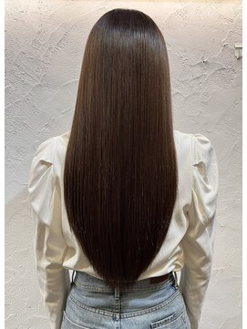 ヤエ 松山(YAE) ロングヘア