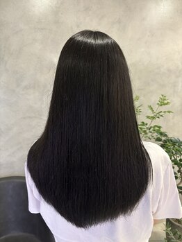 ベノワ(BENOIT)の写真/話題の髪質改善トリートメント〈Aujua〉取り扱い店◇デザインだけではない素材から美しい髪を。