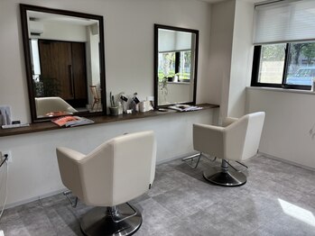 ムジカ(MUSICA)の写真/【中郡駅徒歩2分】女性Stylistのみ×あなただけの空間で最高のsalonTime*ヘッドスパにこだわり癒しを提供♪