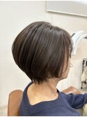 大人のショートヘアスタイル