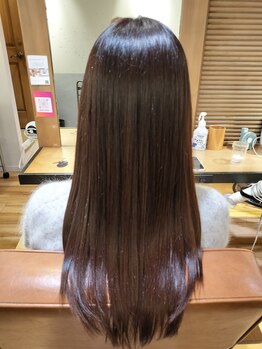 ヘアーズ ロッソ テラス(hair's ROSSO TERRACE)の写真/【鶴見】柔らかな質感のストレートが魅力◎髪質改善トリートメントの同時施術で憧れのサラ艶ストレートに♪