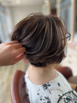 アトリエファゴ ハナミズキ店の写真/ファゴ伝統のフレンチカットで、今までとは違う自分に出会える♪乾かすだけでまとまるスタイルに☆