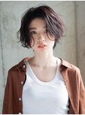 大人かわいい マニッシュショート ネイビーカラー フレンチボブ