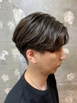 アカ(ACA) センターパートニュアンスパーマメンズマッシュパーマ札幌大通