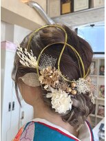 マニス(manis) 成人式着物ヘアセット 華やか編み込みアップスタイル