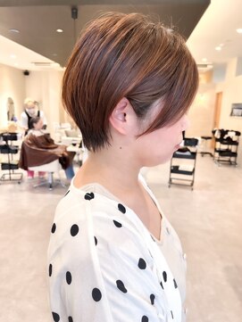 シシ 大宮(She 2.) 乾かして丸くなるショート/丸みショート/前髪/ベージュカラー