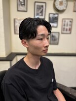 スカイマスターバーバー 渋谷(SKY MASTER BARBER) センターパートニュアンスパーマ<理容室>[床屋/シェービング］