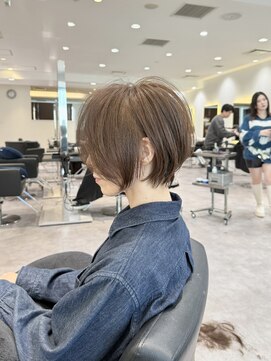 バンプ ギンザ(BUMP GINZA) 30代/40代/50代◎絶壁解消/白髪ぼかし/大人小顔ショート【湯本】