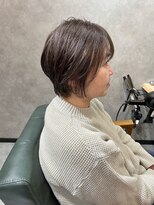 ウル(ulu.)&nbsp;大人可愛い♪脱白髪染めカラーアッシュ×ショートヘア