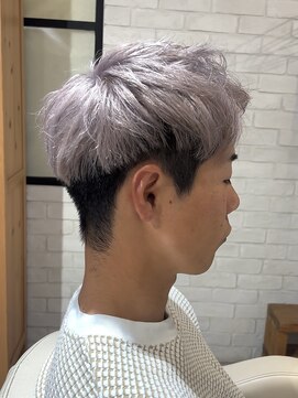 サロンドジョー(salon de joe) メンズカットブリーチダブルカラーハイライトハイトーンショート