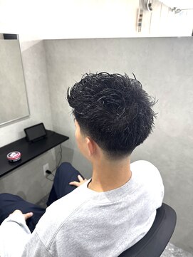 エイル リュクス(Aujua Eir LUXE) 《カット》《眉カット》