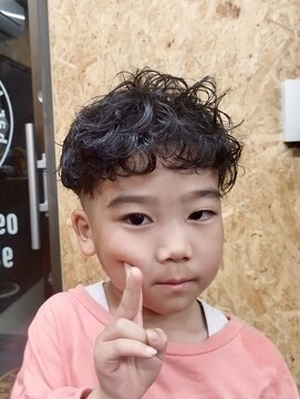 バーバーズスズキ(bar-ber's suzuki) キッズカット