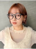 ミニボブ切りっぱなしチェリーブラウンダブルカラーブリーチ