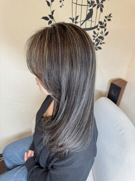 フラワー ナガハマ(Flower Nagahama) 白髪ぼかしハイライト