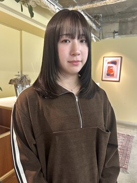 ロジェ(loje) 20代30代40代 ミディアムレイヤーカット/ ダークアッシュ