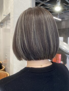 ピークアブー 原宿ハラカド(PEEK-A-BOO) ハイライトコントラストボブグレージュ大人白髪ぼかし