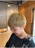 ボーイッシュブロンドショート
