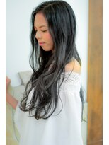 ミュゼドゥラペ(Musee de Lapaix) 黒髪~グレーへのグラデーションカラー