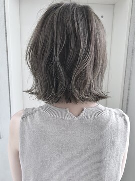 ヘアーデザイン シュシュ(hair design Chou Chou by Yone) 細めハイライト&カーキグレージュ♪