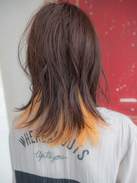 ヘアアンドリラクゼーション シャッセ(Hair&Relaxation SASE) レイヤーカットインナーカラー