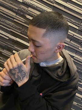 ドルクス 日本橋(Dorcus) イージーパーマとは？話題の外国人風フェードクロップスタイル！