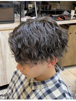グルーマーズトウキョウ(GROOMER/S TOKYO)&nbsp;波巻きスパイラルパーマ　ハードパーマ　メンズカット