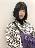 パツっと切りっぱなしボブ