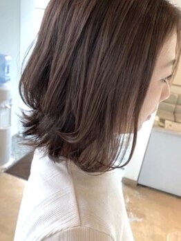 リミックスヘア(REMIX HAIR)の写真/最旬のスタイルでお洒度UP♪トレンド×透明感×艶で似合うが見つかる☆いつまでも美しい美髪へ…