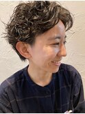 可愛らしさを残したショートスパイラルパーマ☆