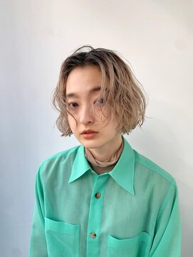 アルカナ 明治神宮前原宿(ARCANA) ホワイトカラー　ホワイトベージュ　ウルフカット　ボブ