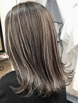 ジブドオブジェ(Jib d'obj) Contrast Highlights