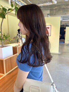 ロジェ(loje) カールヘア/ベージュカラー/イルミナカラー