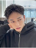 スパイキーショートビジネスマン30代40代ツーブロック刈り上げ