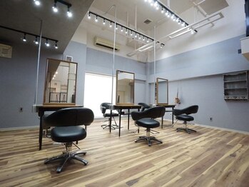 ルレーヴ 鴨江店(Lereve)の写真/【3月にリニューアルしました★】女性スタイリストが多数！髪のお悩みを解決しながら理想を叶えます♪