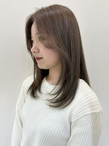 ピークアブー アヴェダ アトレ恵比寿(PEEK-A-BOO AVEDA)&nbsp;大人可愛いミディアム　暖色ベージュ　顔まわりレイヤー　小顔
