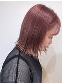 20代30代大人可愛いピンクカラーブリーチ切りっぱなしボブ
