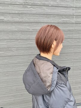 ミルスク(MIRSK.) 大人女性も可愛いピンクベージュ×フェミニンショート