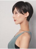 ショートヘア　暗めカラー　サイドシルエット