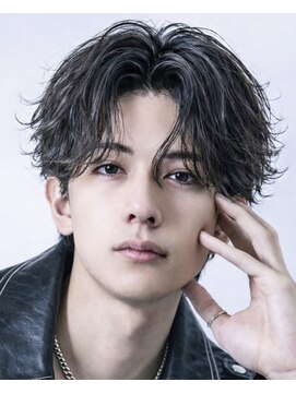 アストラ(ASTRA) MEN’S HAIR/サーフカール/刈り上げセンターパート