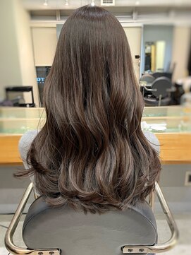 バッカ 横浜桜木町店(BACCA) アッシュブラウン、ロング